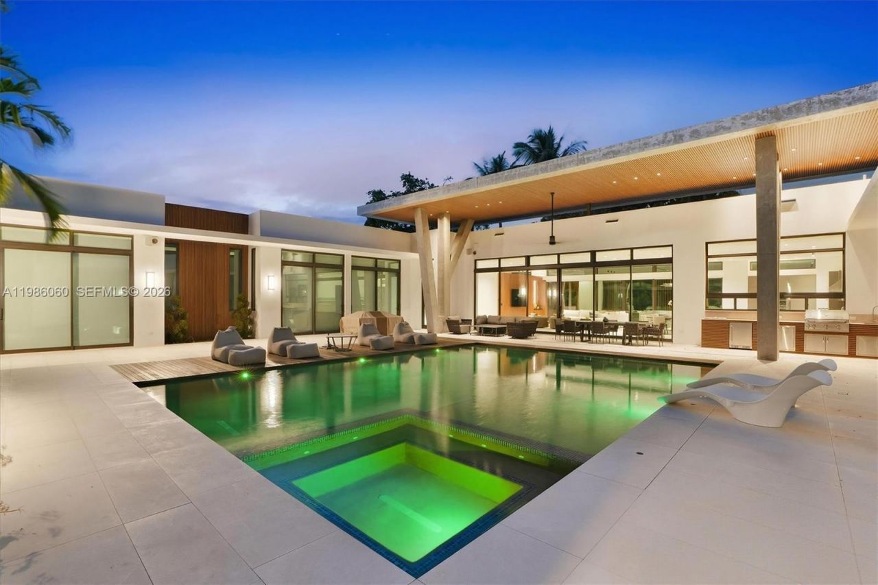 1200 NE 94th St, Miami Shores, FL 33138 Photo