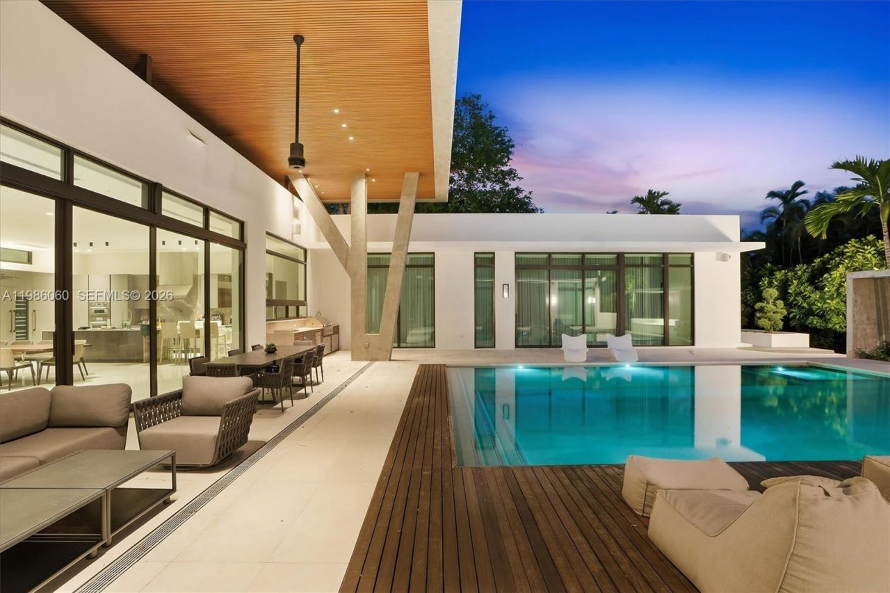 1200 NE 94th St, Miami Shores, FL 33138 Photo