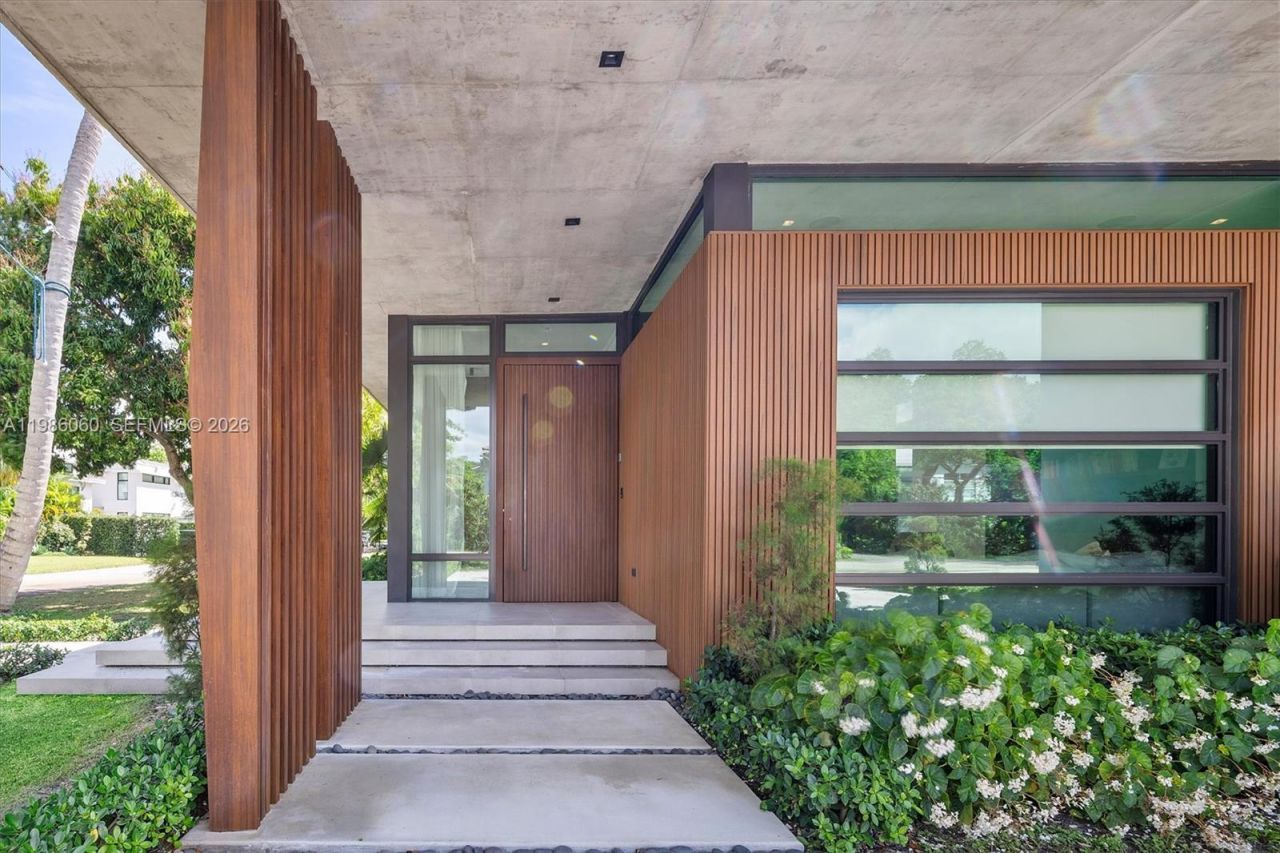 1200 NE 94th St, Miami Shores, FL 33138 Photo