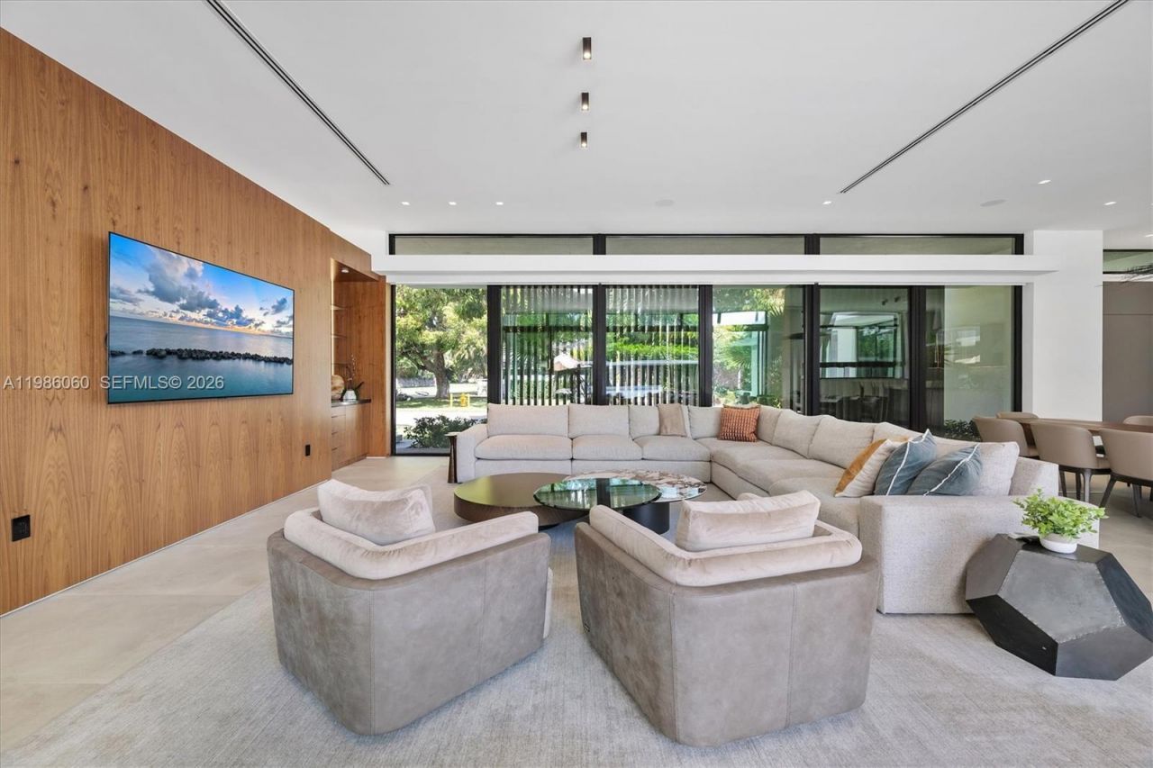 1200 NE 94th St, Miami Shores, FL 33138 Photo