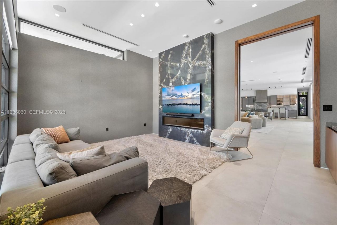 1200 NE 94th St, Miami Shores, FL 33138 Photo