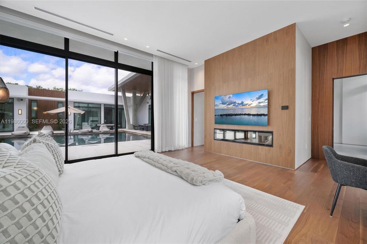 1200 NE 94th St, Miami Shores, FL 33138 Photo