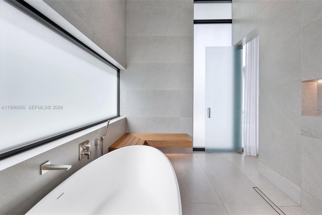 1200 NE 94th St, Miami Shores, FL 33138 Photo