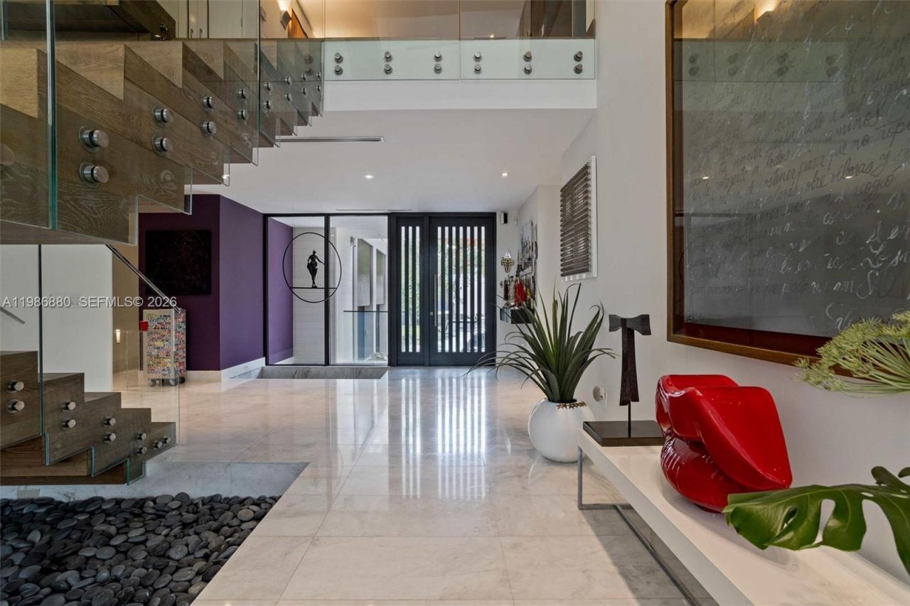 610 Harbor Cir , Key Biscayne, FL 33149 Photo