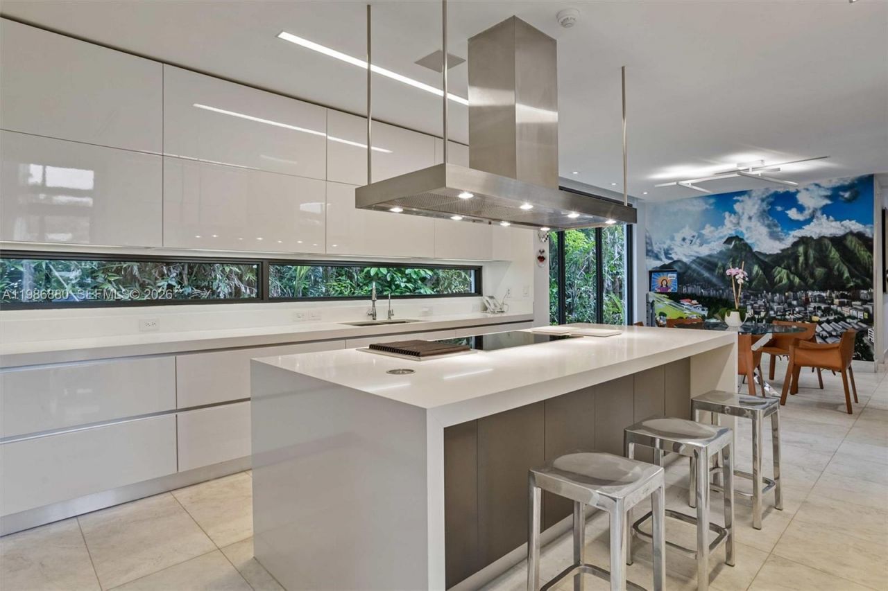 610 Harbor Cir , Key Biscayne, FL 33149 Photo