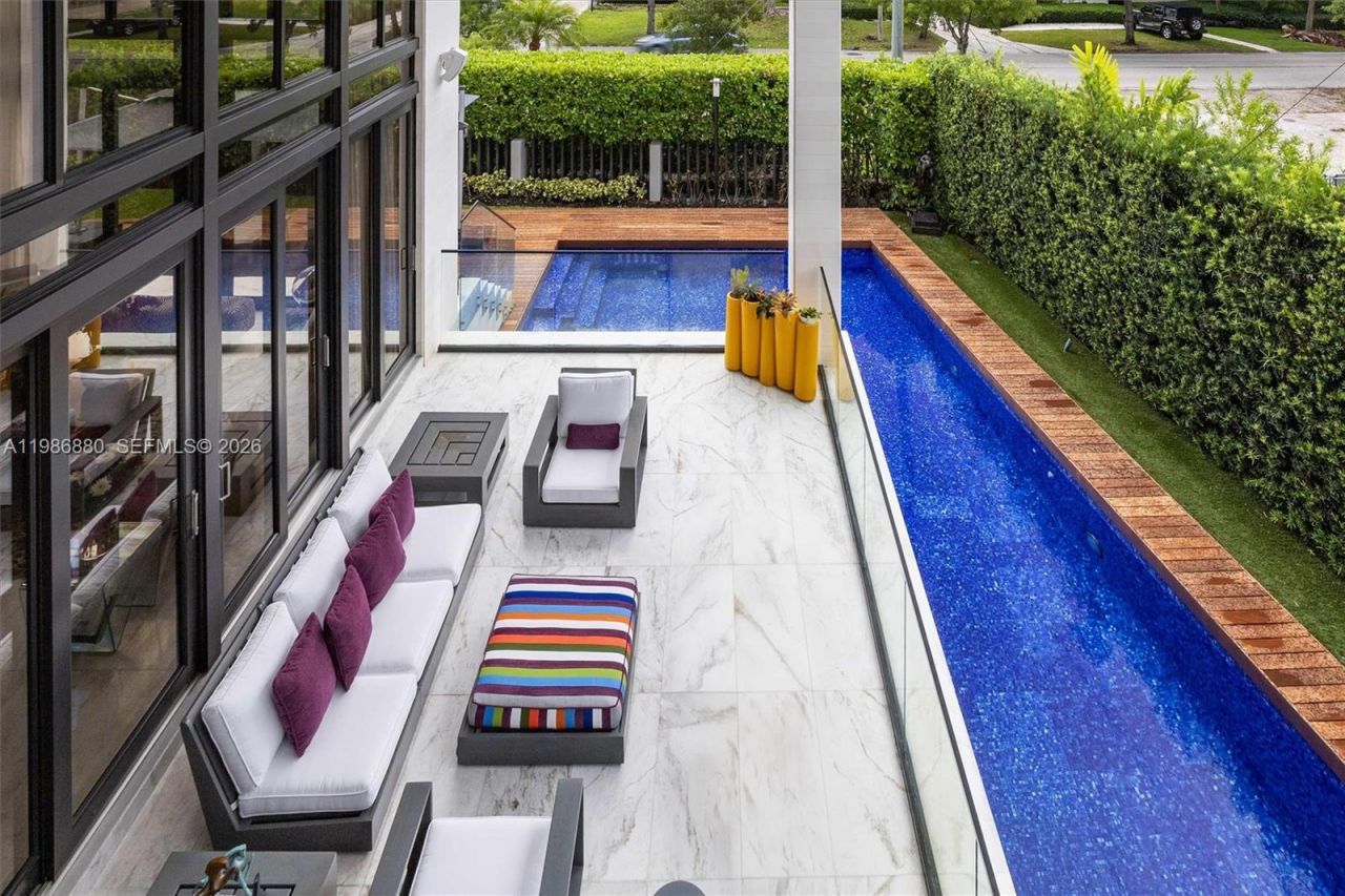 610 Harbor Cir , Key Biscayne, FL 33149 Photo