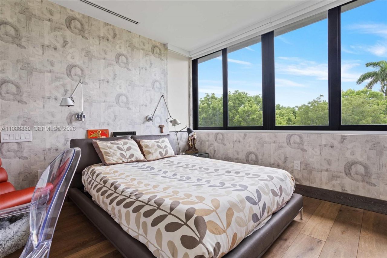 610 Harbor Cir , Key Biscayne, FL 33149 Photo