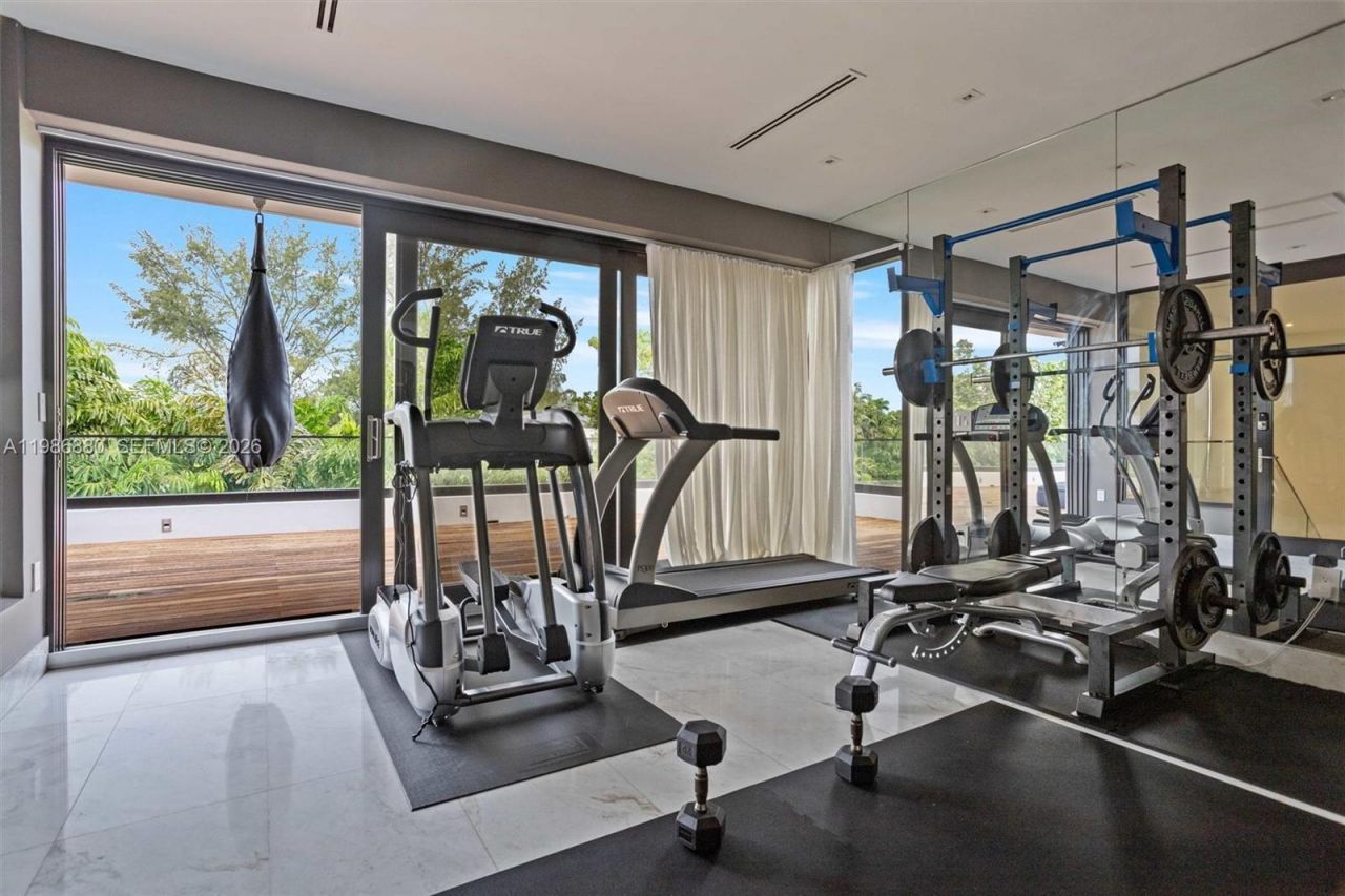 610 Harbor Cir , Key Biscayne, FL 33149 Photo