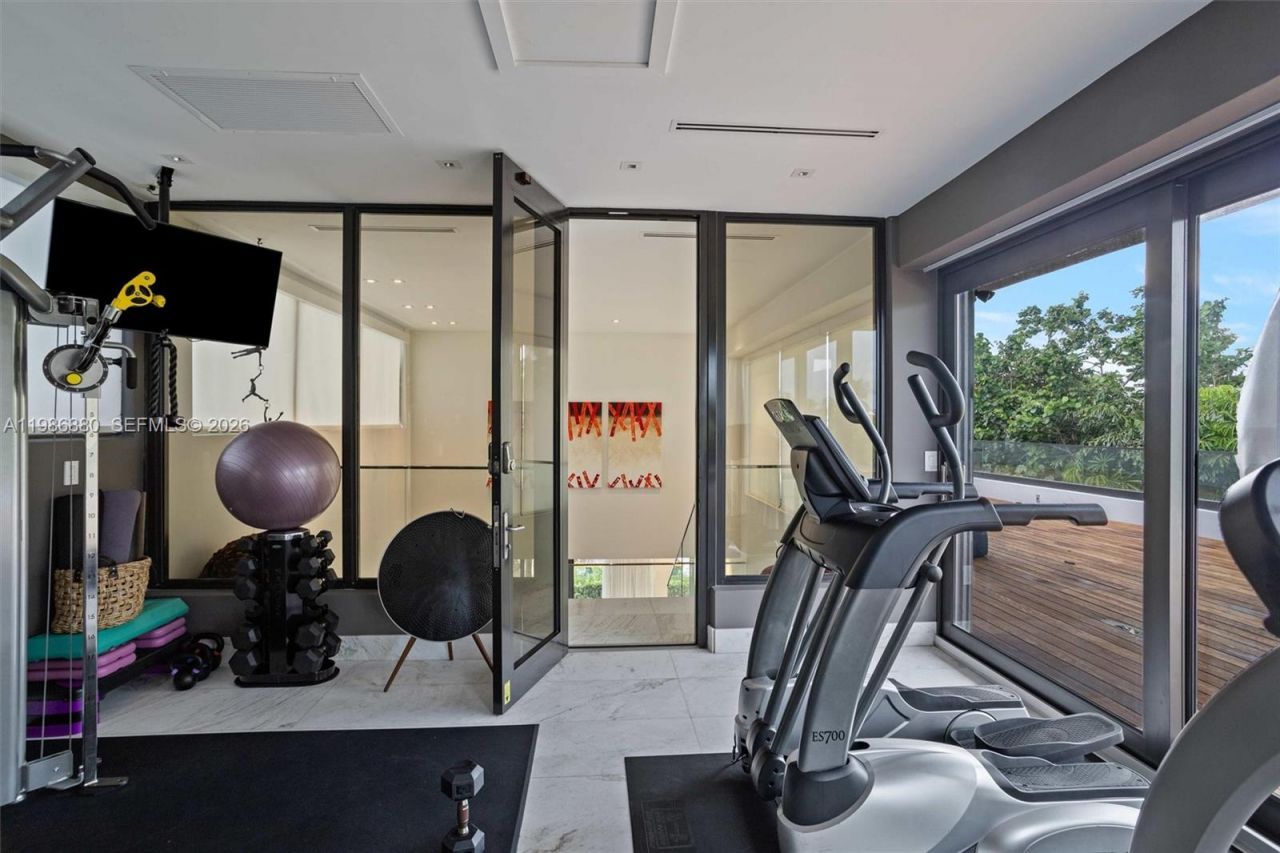 610 Harbor Cir , Key Biscayne, FL 33149 Photo