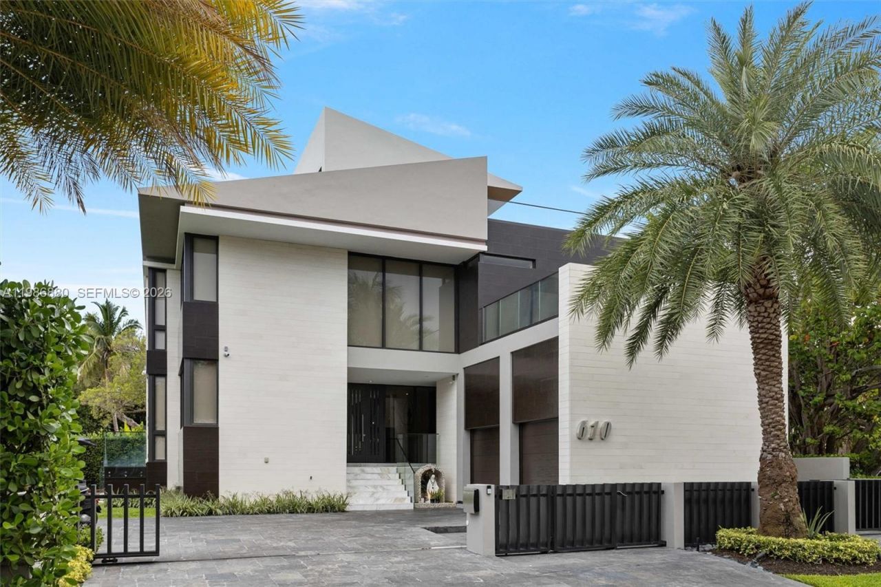 610 Harbor Cir , Key Biscayne, FL 33149 Photo