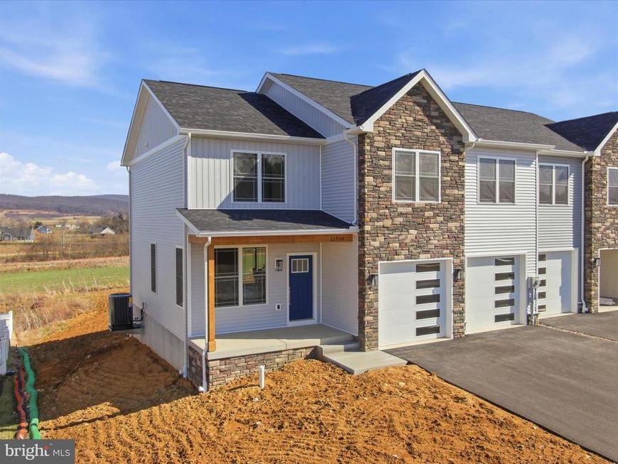 11802 Mystic Rock Ln S, Waynesboro, PA 17268 Main Photo