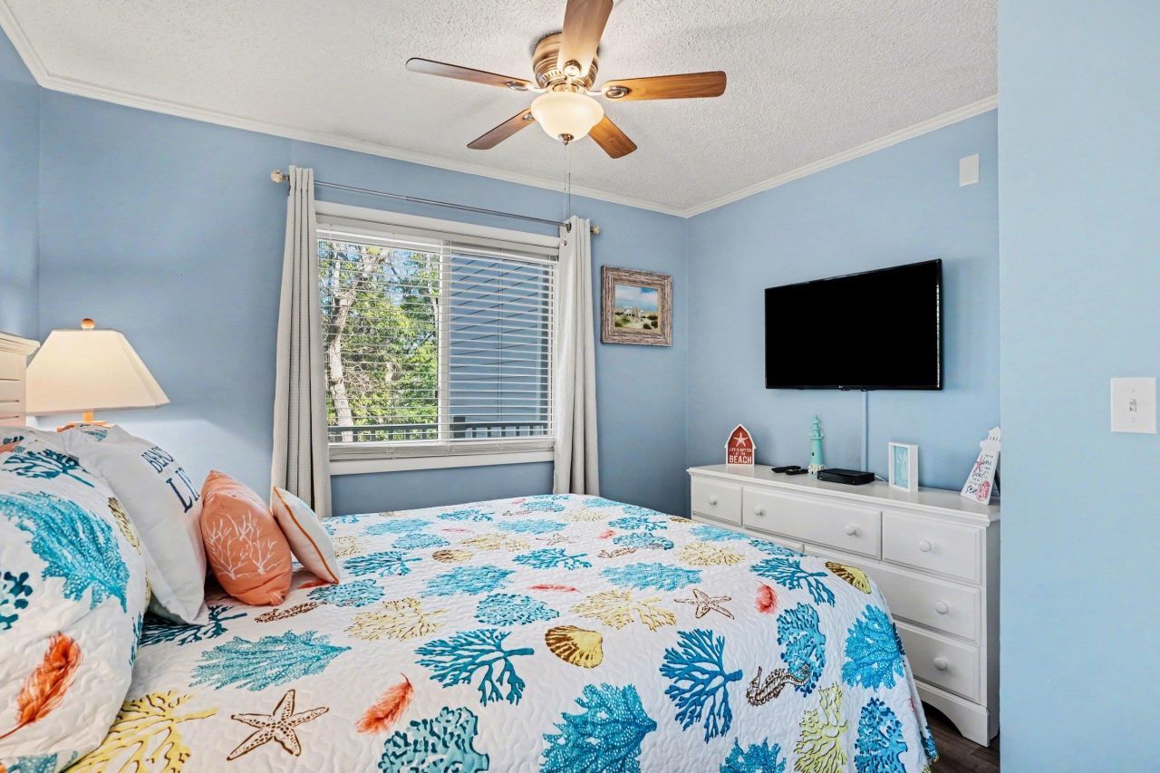 9581 Shore Dr. Photo 16