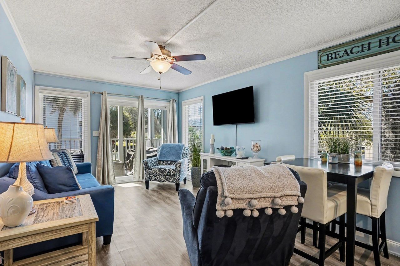 9581 Shore Dr. Photo 4