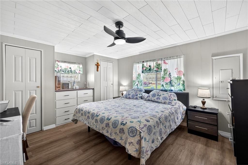 860 Moonlight Dr, North Fort Myers, FL 33917 Photo