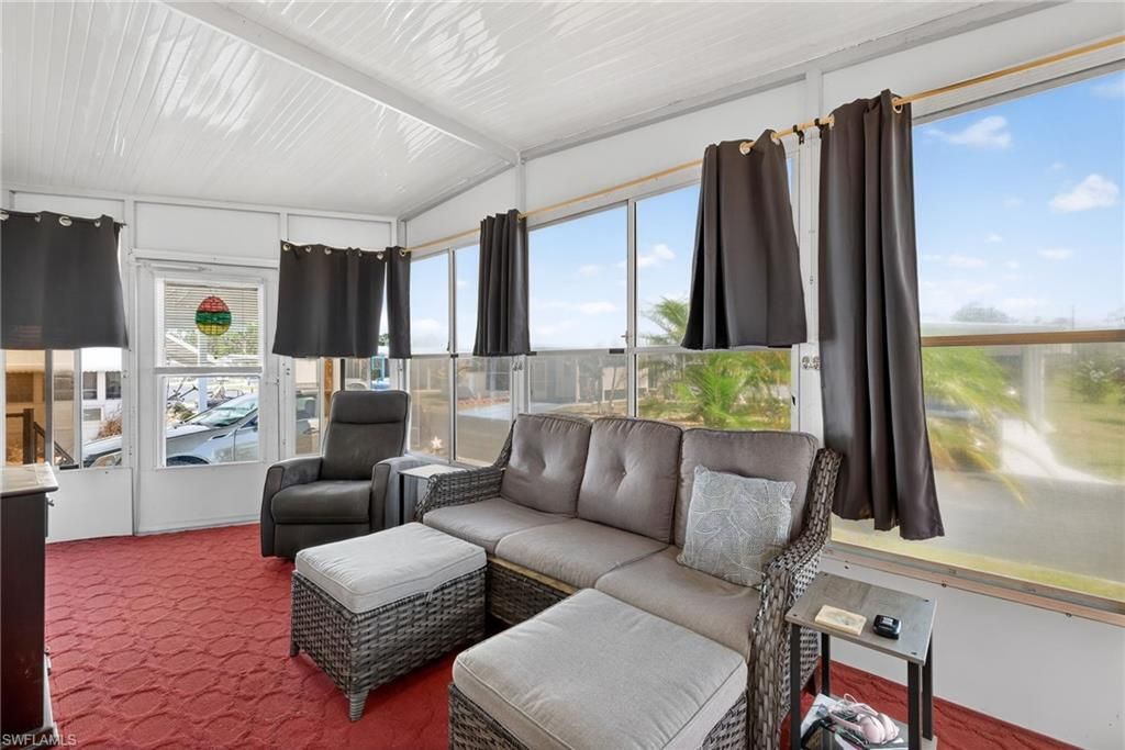 860 Moonlight Dr, North Fort Myers, FL 33917 Photo