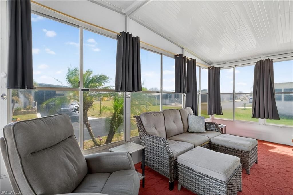 860 Moonlight Dr, North Fort Myers, FL 33917 Photo