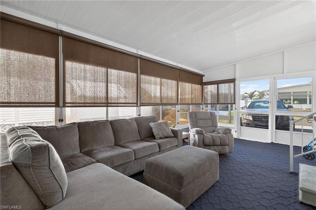 860 Moonlight Dr, North Fort Myers, FL 33917 Photo