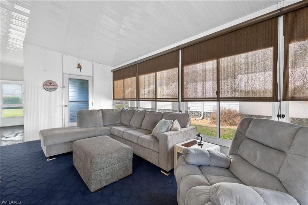 860 Moonlight Dr, North Fort Myers, FL 33917 Photo