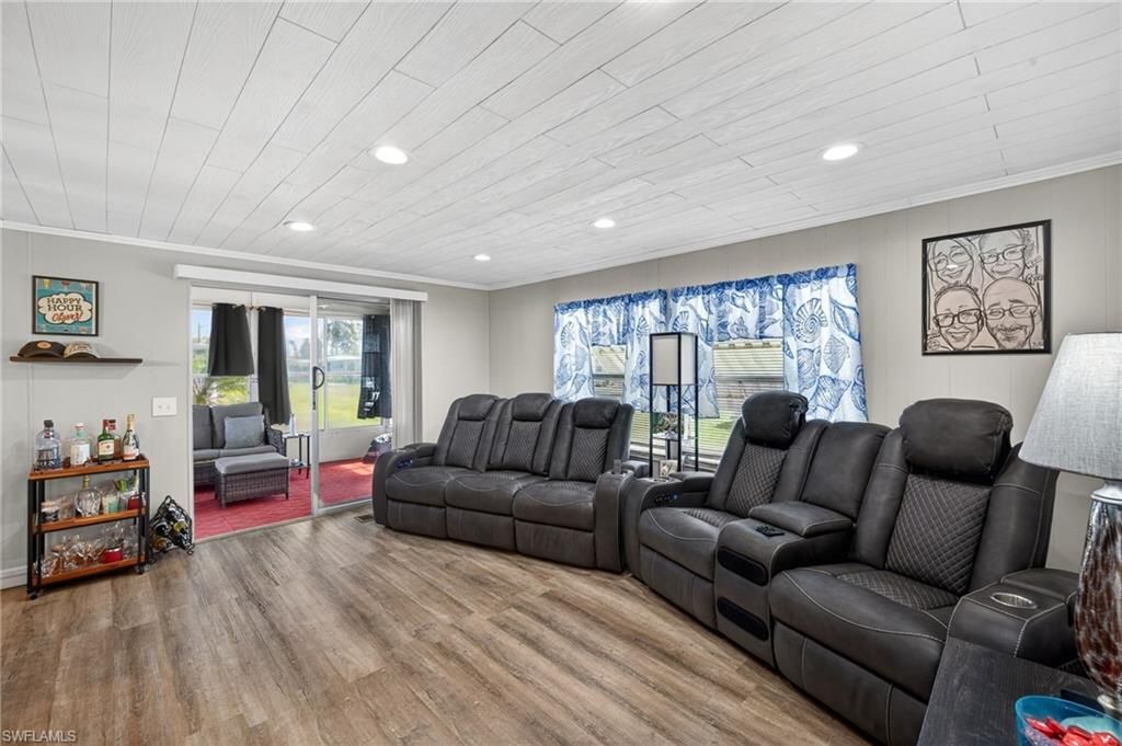 860 Moonlight Dr, North Fort Myers, FL 33917 Photo