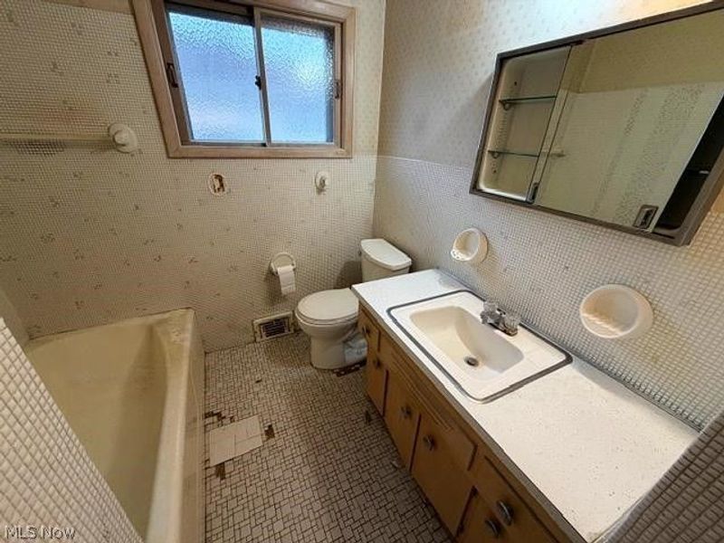 4365 Adrian Road, South Euclid, OH 44121 Photo 12