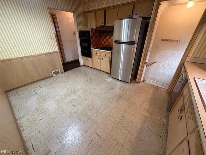 4365 Adrian Road, South Euclid, OH 44121 Photo 7