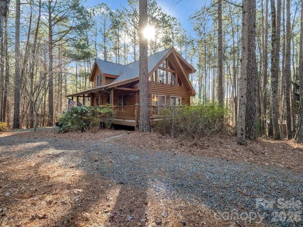 907 Hidden Lake Parkway, Nebo, NC 28761