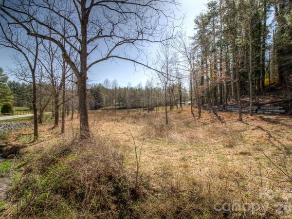 9999 KANUGA LAKE Road , Hendersonville, NC 28739