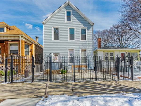 Unit 2, Chicago, IL 60639