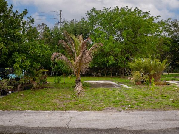 4311 Okeechobee Boulevard, West Palm Beach, FL 33409