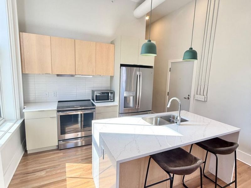 915 Vine Street, Cincinnati, OH 45202 Photo 3