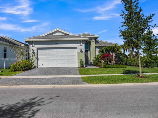 5243 Rivo Alto Cir, Unit 5243, Westlake, FL 33470