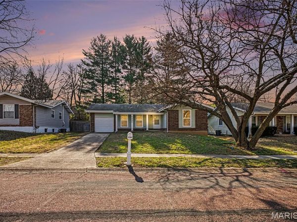 4384 Remus Drive, Florissant, MO 63033