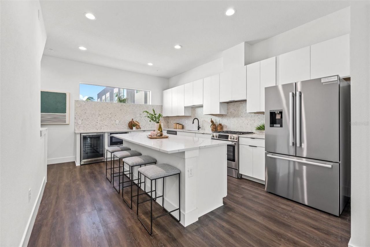 560 Dr Martin Luther King Jr Street S, Saint Petersburg, FL 33701 Photo