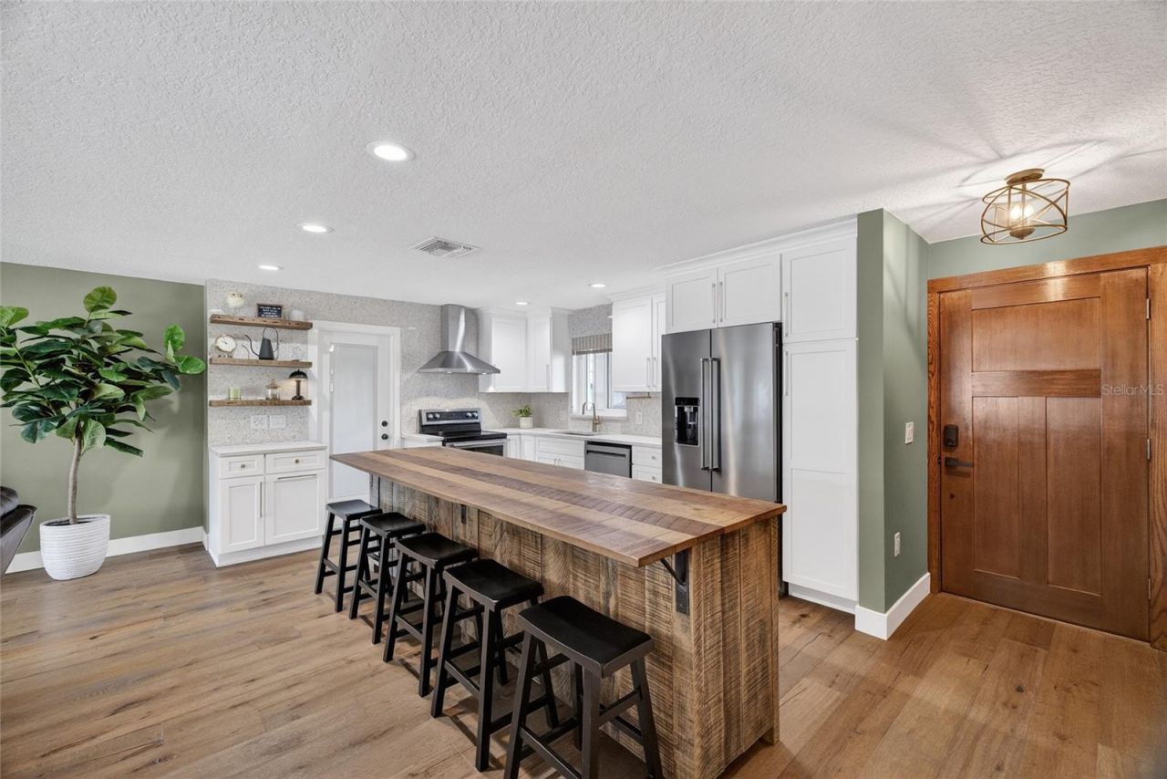 2171 Lagoon Drive, Dunedin, FL 34698 Photo