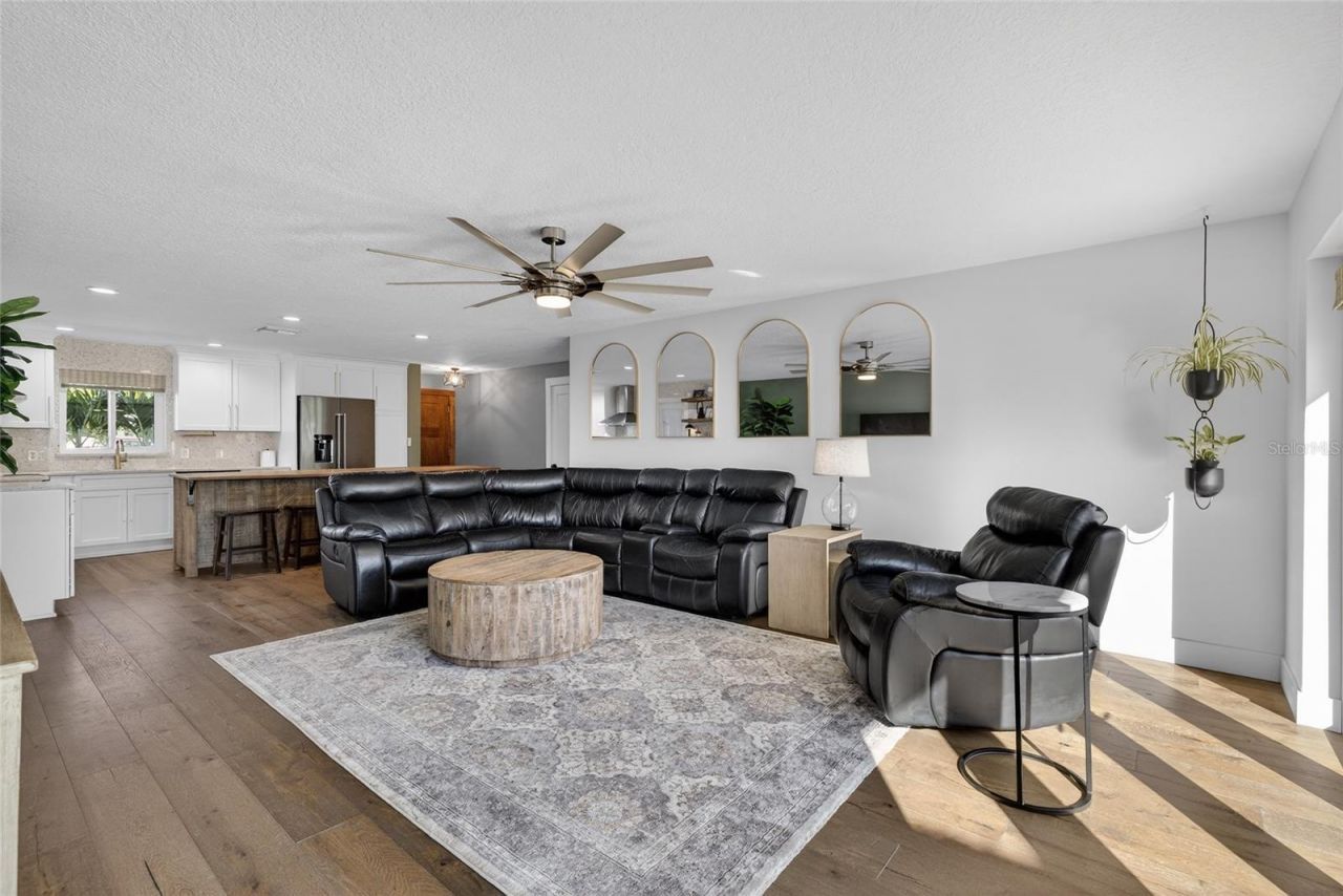 2171 Lagoon Drive, Dunedin, FL 34698 Photo