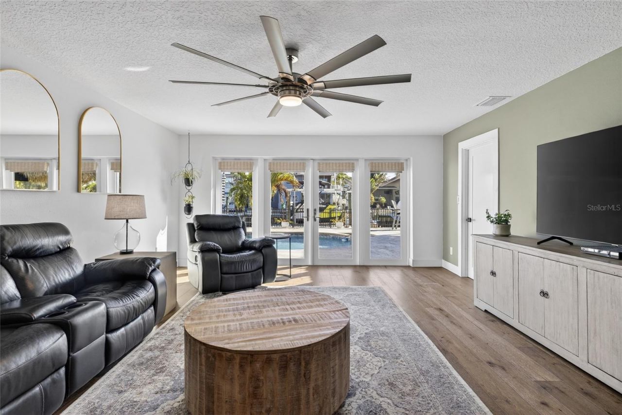 2171 Lagoon Drive, Dunedin, FL 34698 Photo