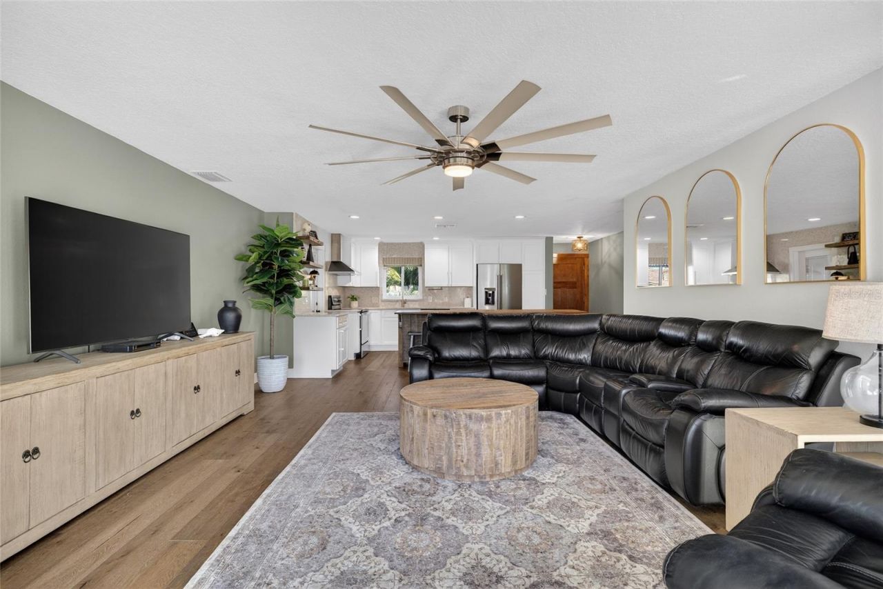 2171 Lagoon Drive, Dunedin, FL 34698 Photo