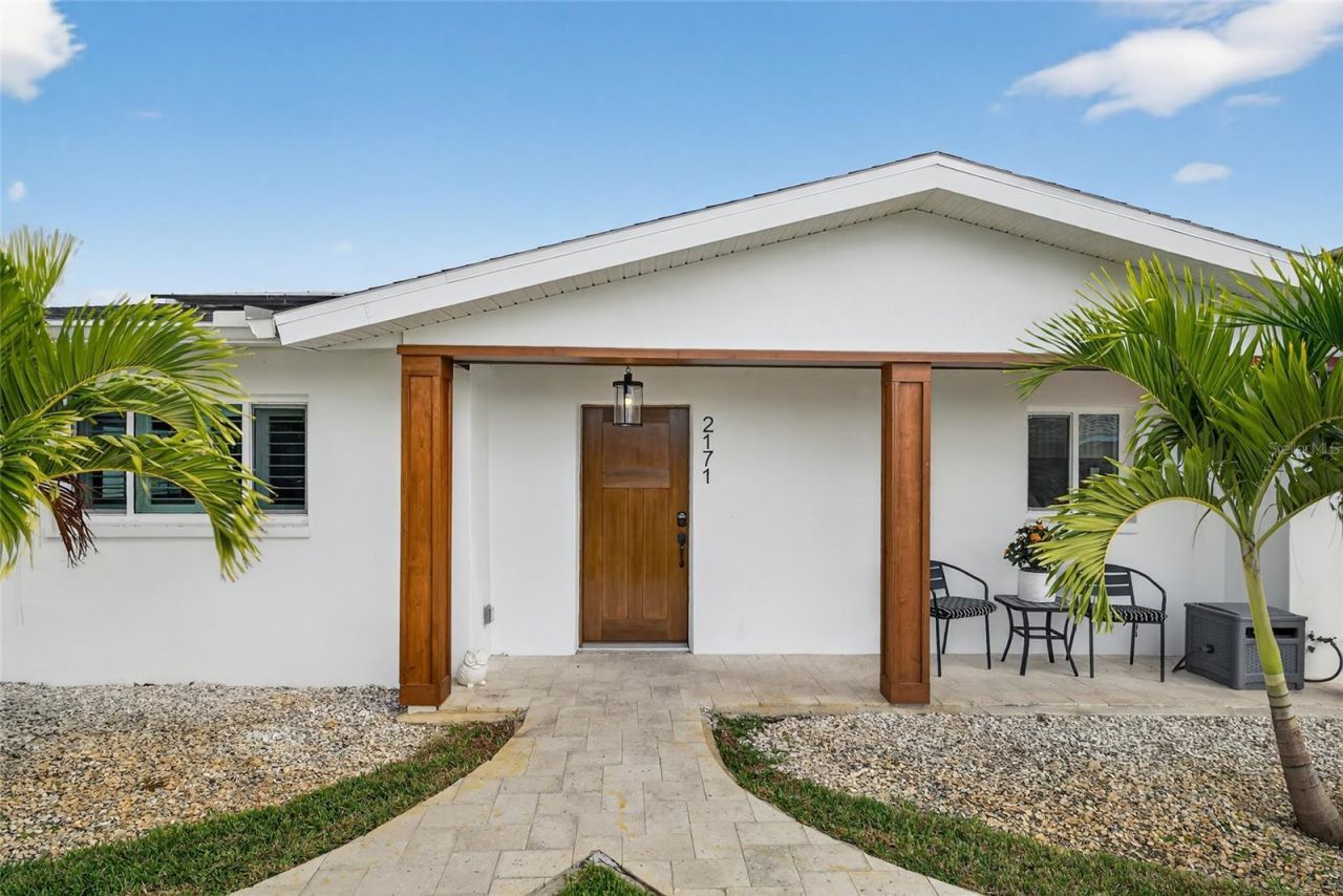 2171 Lagoon Drive, Dunedin, FL 34698 Photo