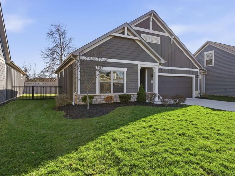 243 Parkgate Court, Delaware, OH 43015 Photo 3