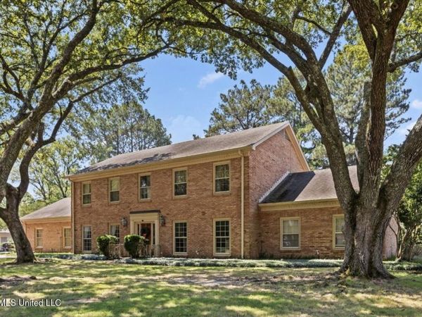 101 Olympia Fields , Jackson, MS 39211