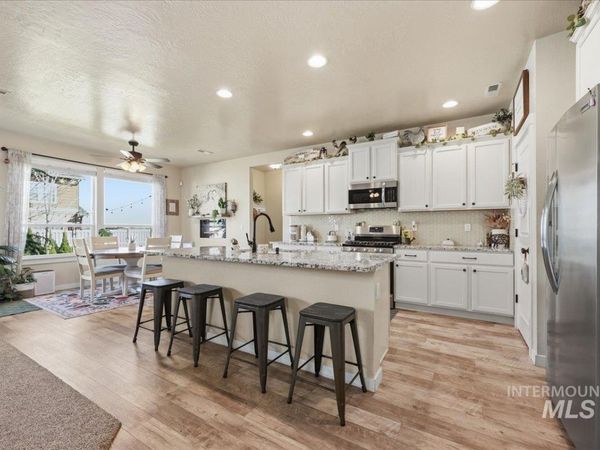 13314 Bloomfield Dr, Caldwell, ID 83607