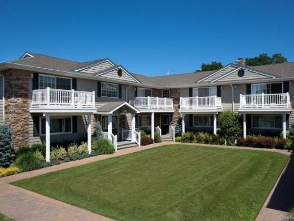 45 Golden Avenue , Unit E01, Deer Park, NY 11729