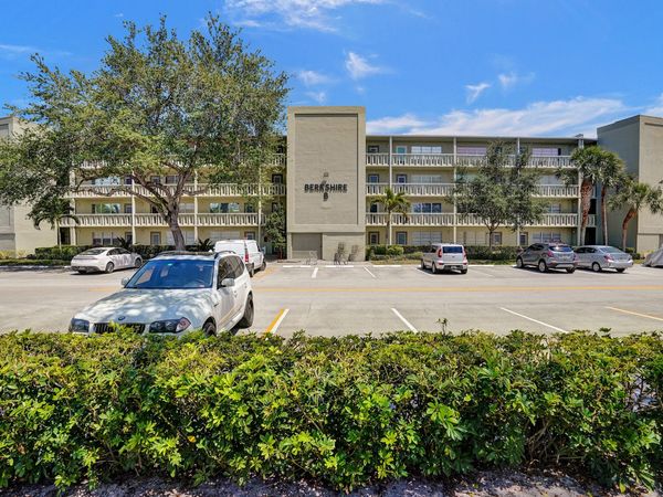 3038 Berkshire B, Unit 3038, Deerfield Beach, FL 33442
