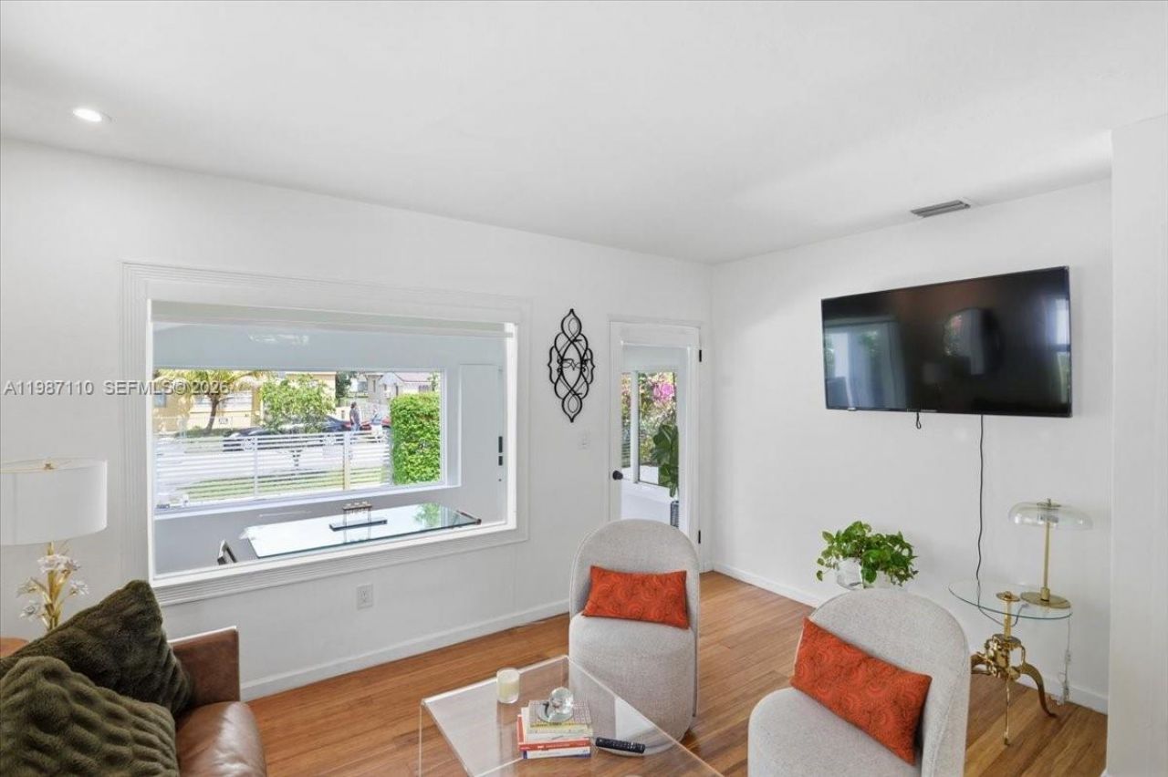 1850 NW 53rd St , Miami, FL 33142 Photo