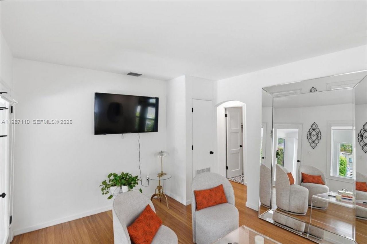 1850 NW 53rd St , Miami, FL 33142 Photo