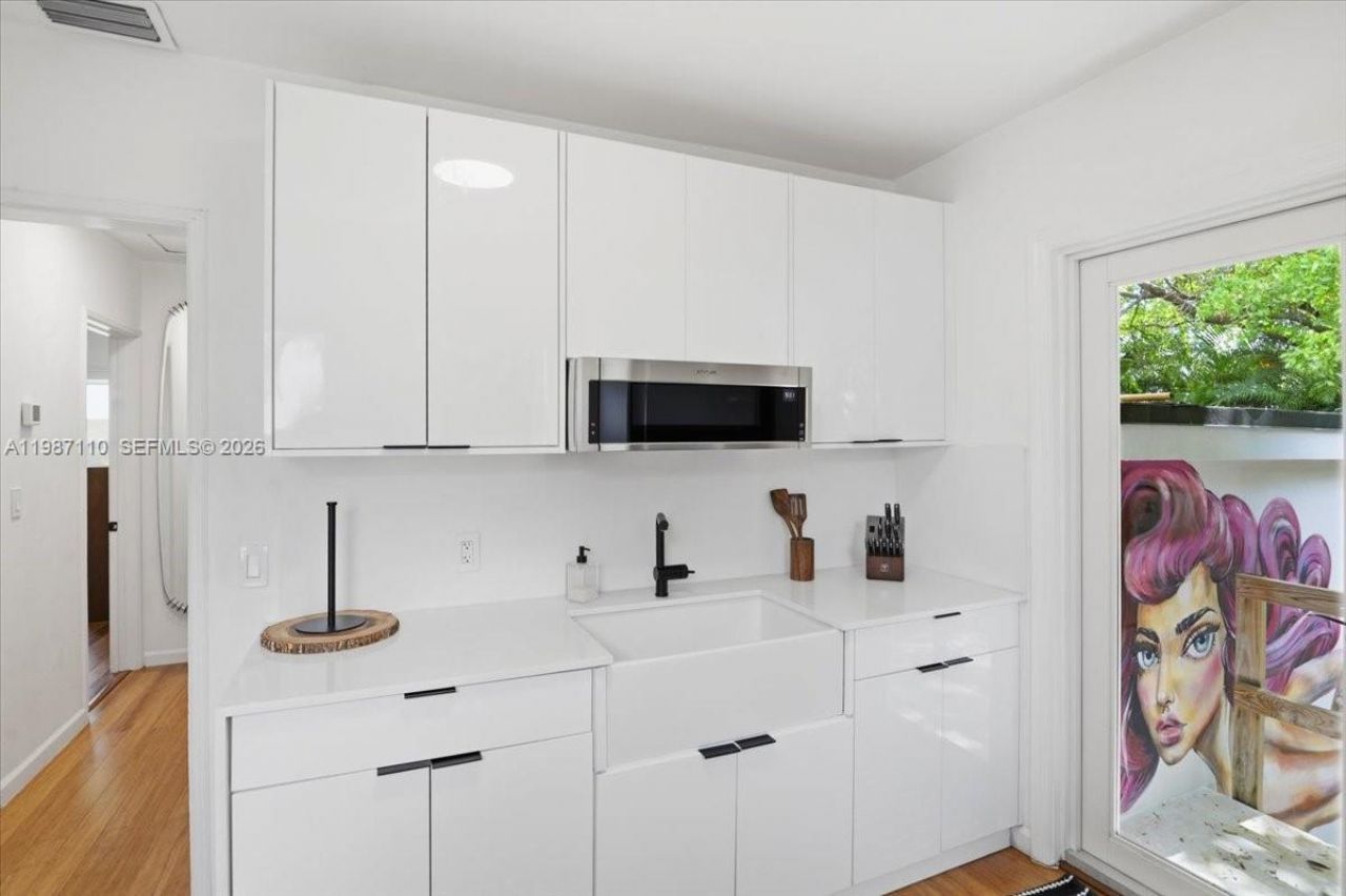 1850 NW 53rd St , Miami, FL 33142 Photo