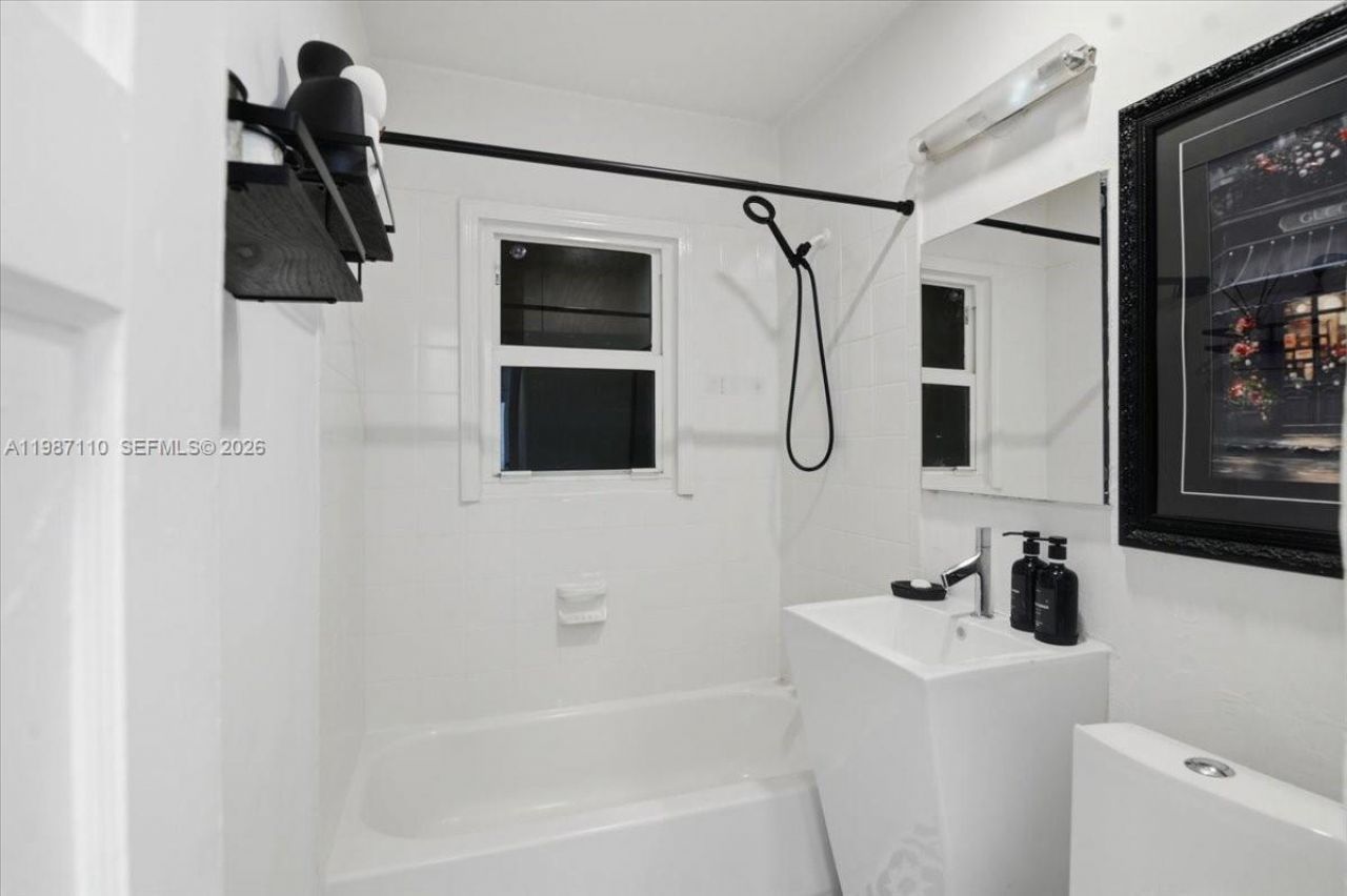 1850 NW 53rd St , Miami, FL 33142 Photo