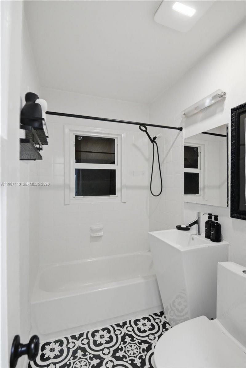 1850 NW 53rd St , Miami, FL 33142 Photo