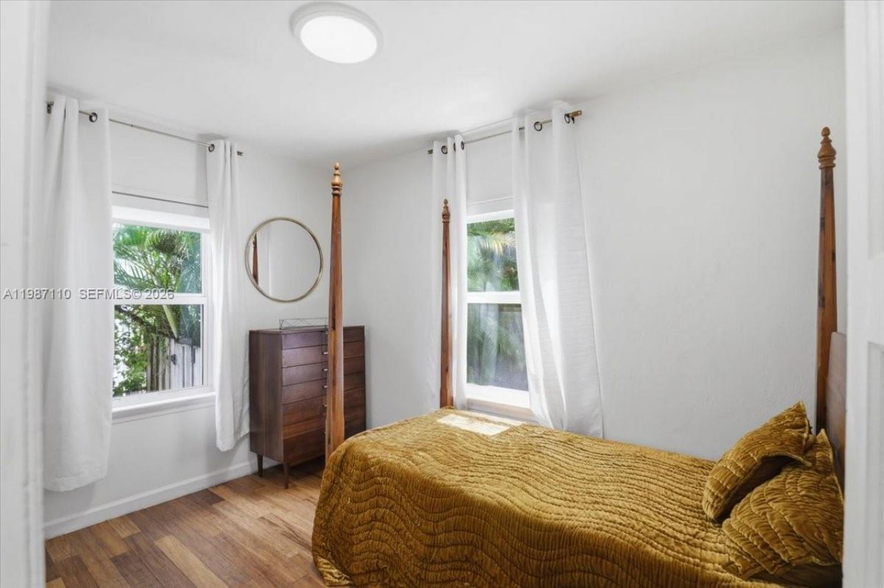 1850 NW 53rd St , Miami, FL 33142 Photo