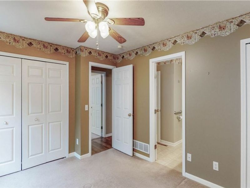 2162 Thornbury Lane, Akron, OH 44319 Photo 16